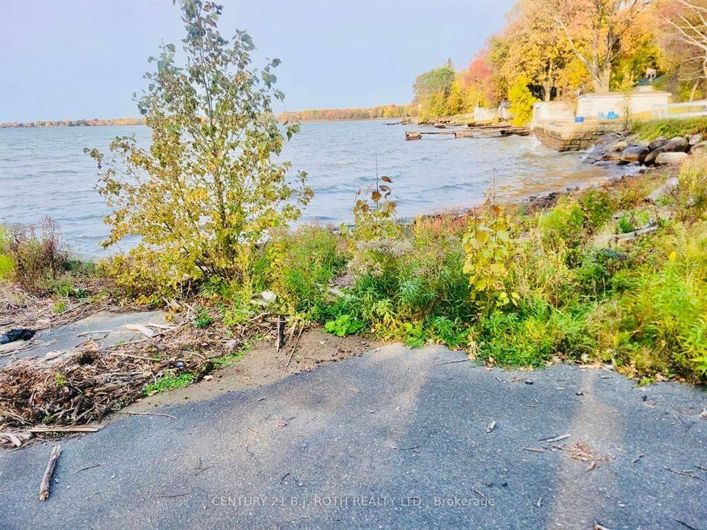 West Nipissing, ON P2B 2W8,270 PIERRE RD