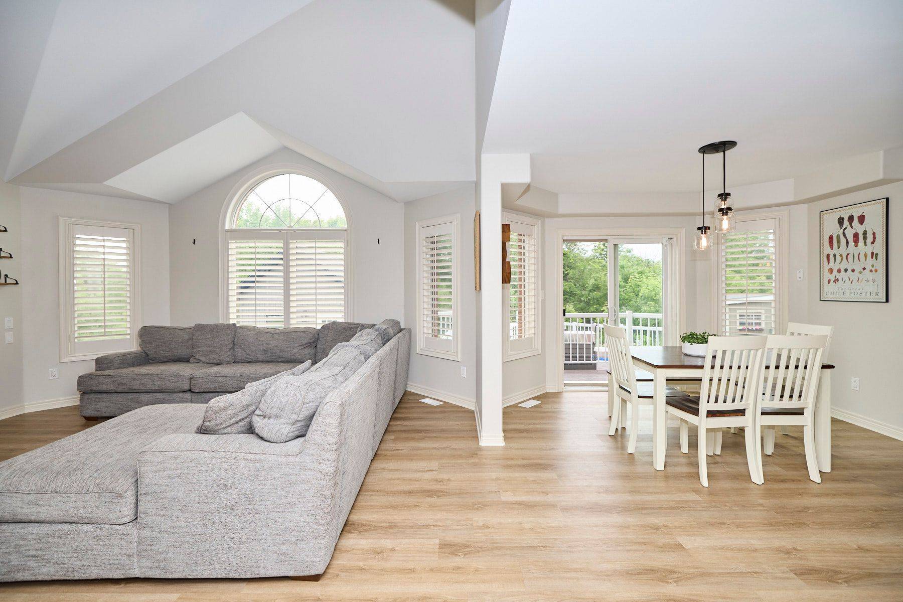 Fort Erie, ON L0S 1N0,507 Carrie AVE