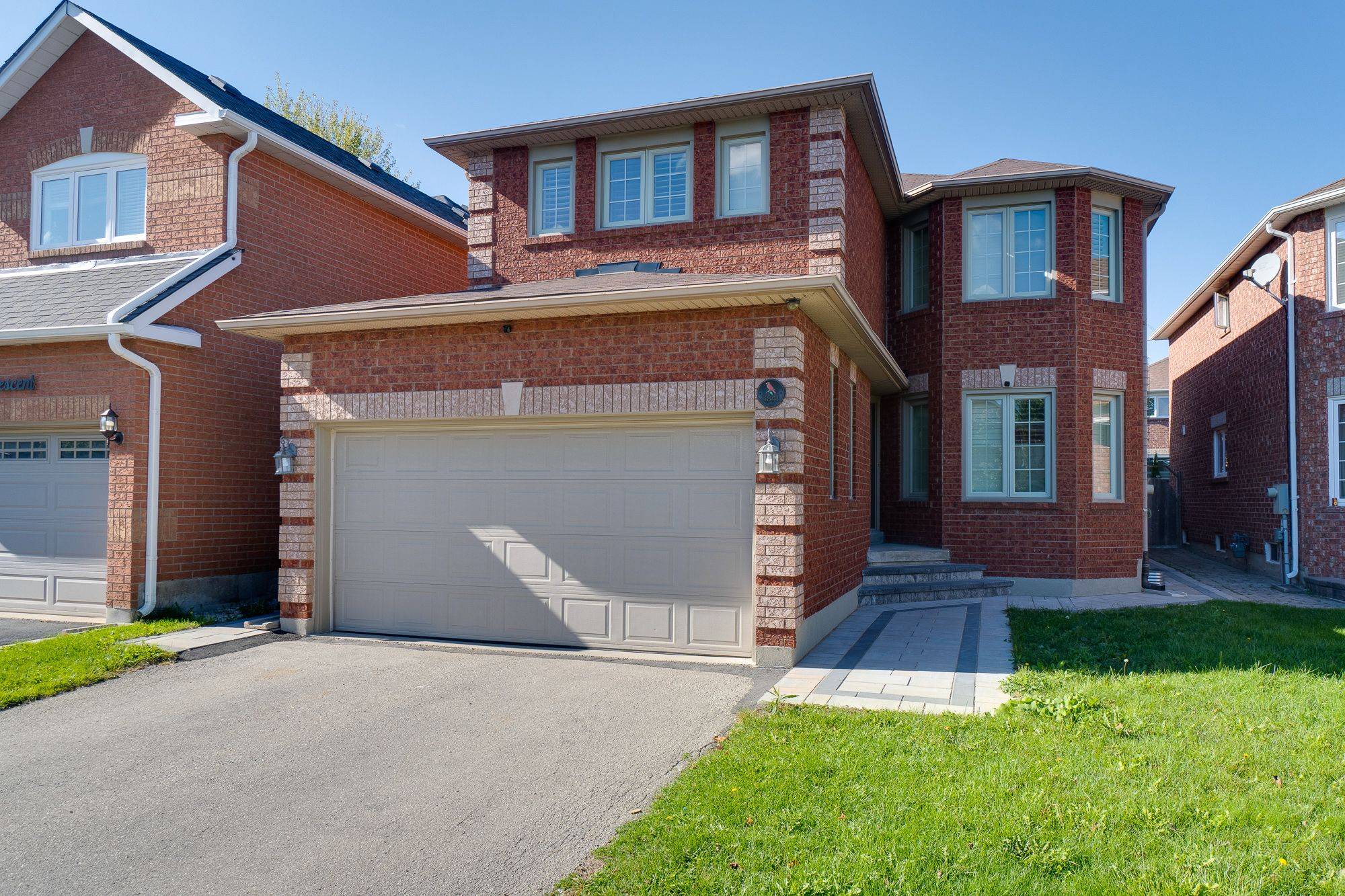 Mississauga, ON L5N 6W8,3841 Periwinkle CRES