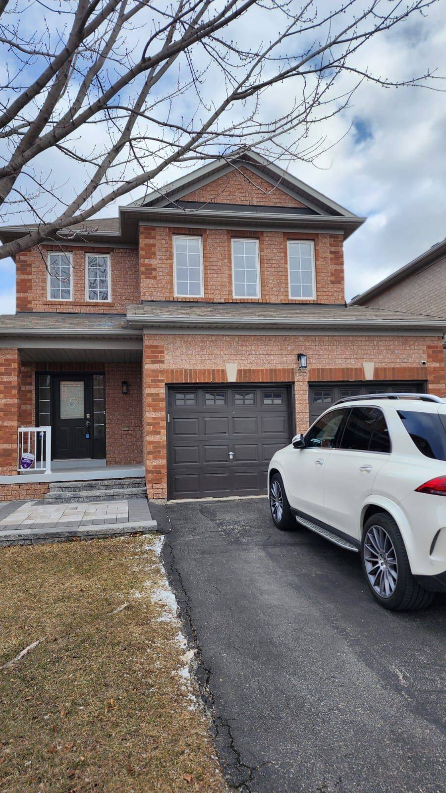 Brampton, ON L7A 2Y8,125 Fairhill AVE