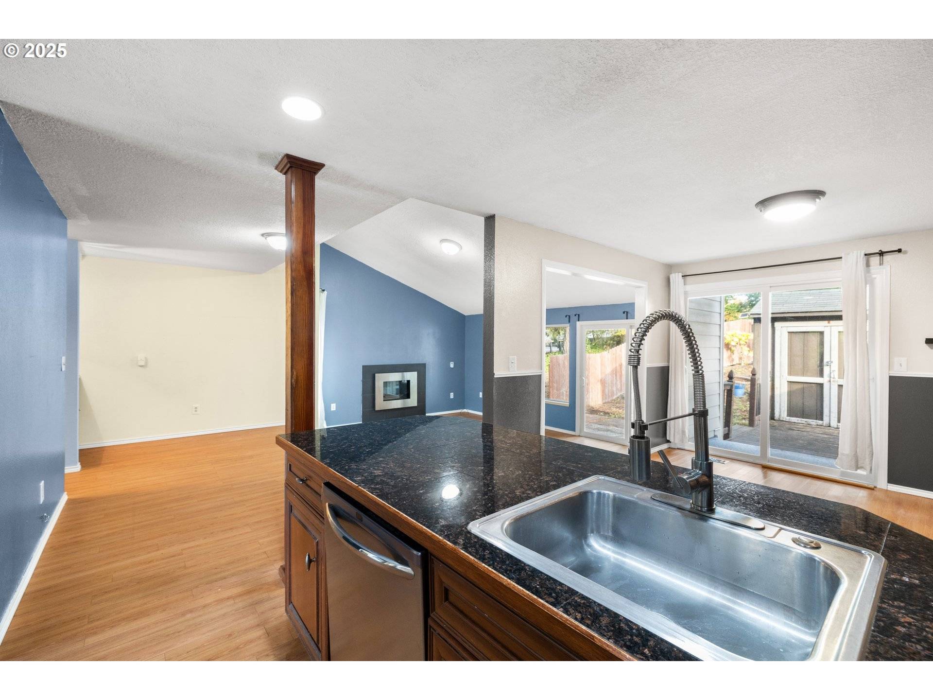 Vancouver, WA 98663,5729 NE HAZEL DELL AVE #F