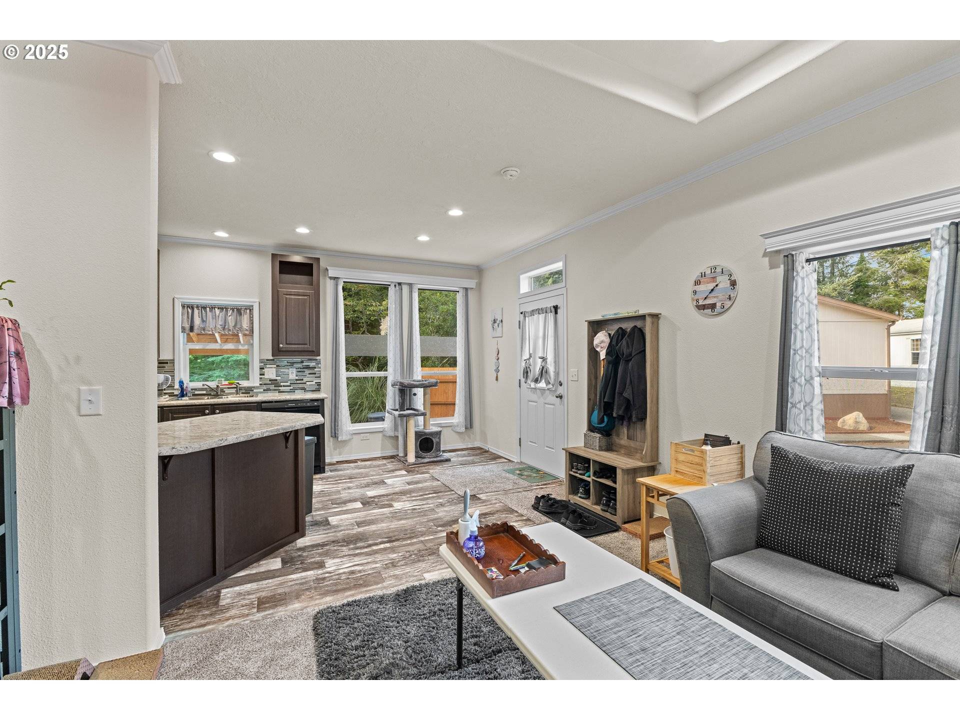 Coos Bay, OR 97420,565 SHOREPINES CT