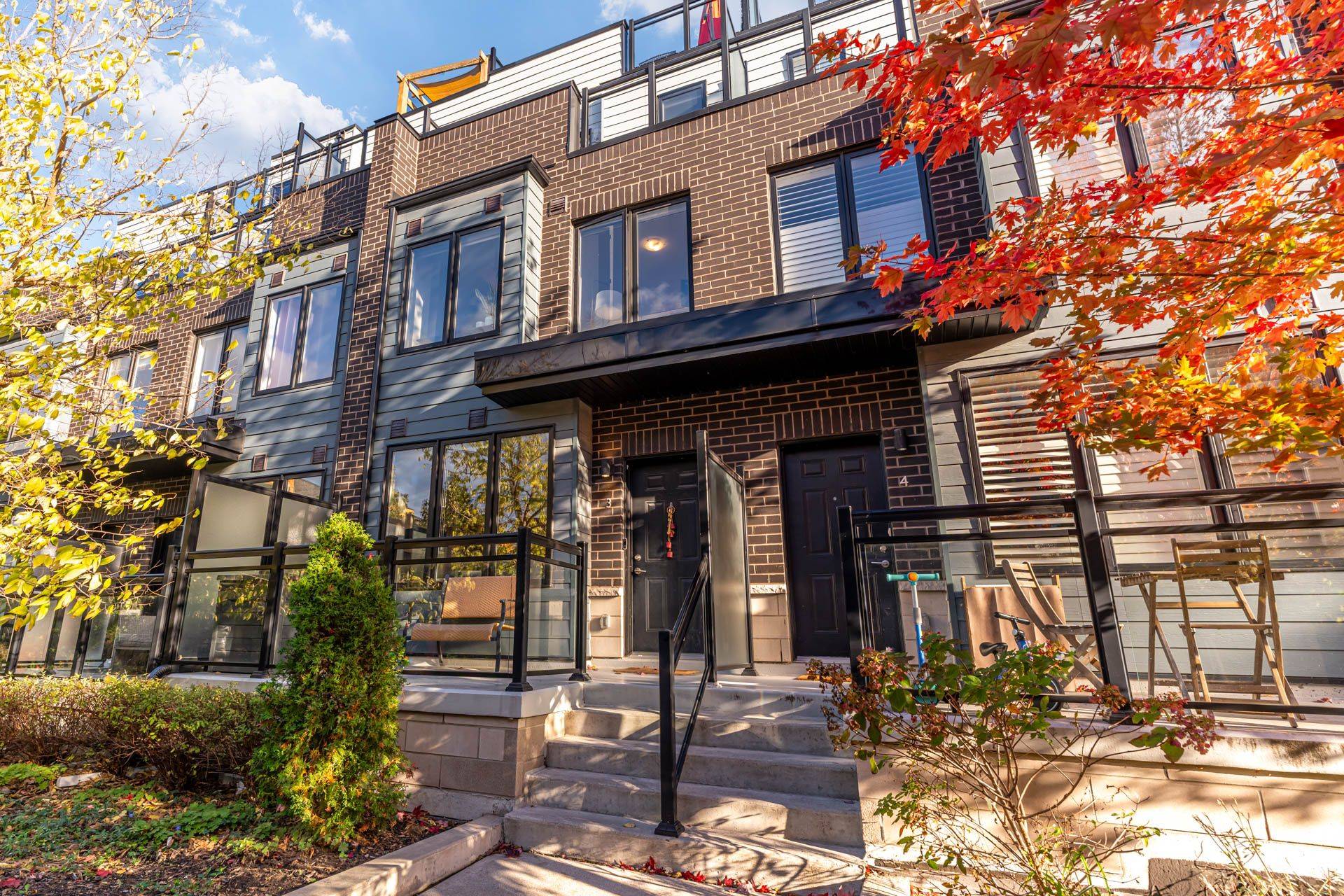 Mississauga, ON L5J 0B3,1155 Stroud LN #3