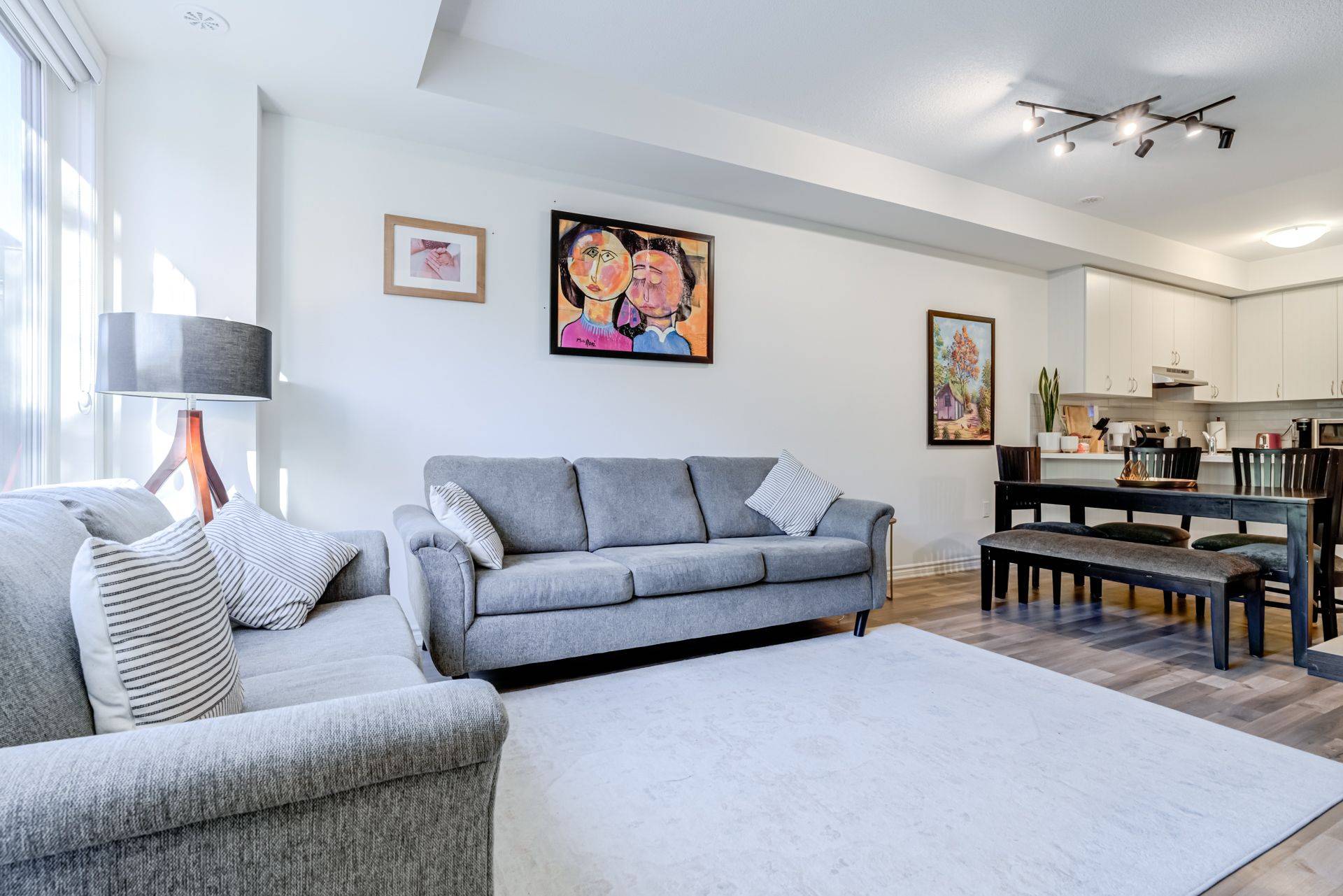 Mississauga, ON L5J 0B3,1155 Stroud LN #3