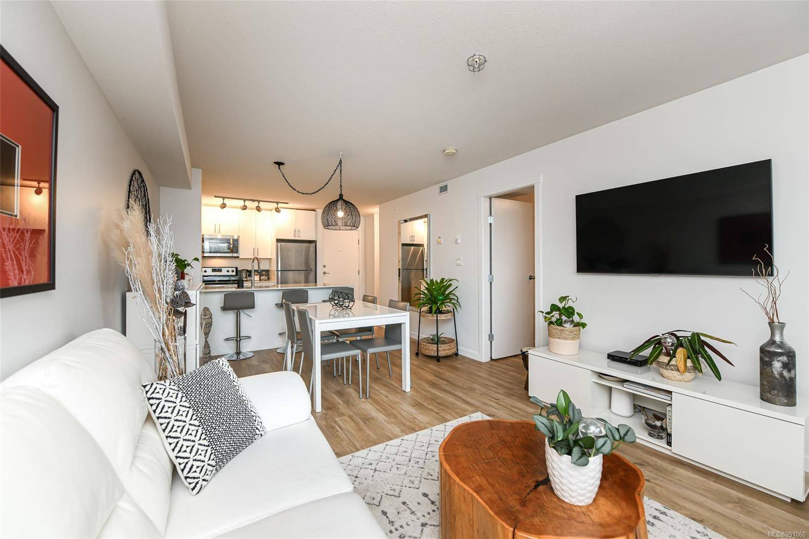 Courtenay, BC V9N 0E5,1944 Riverside Lane #108