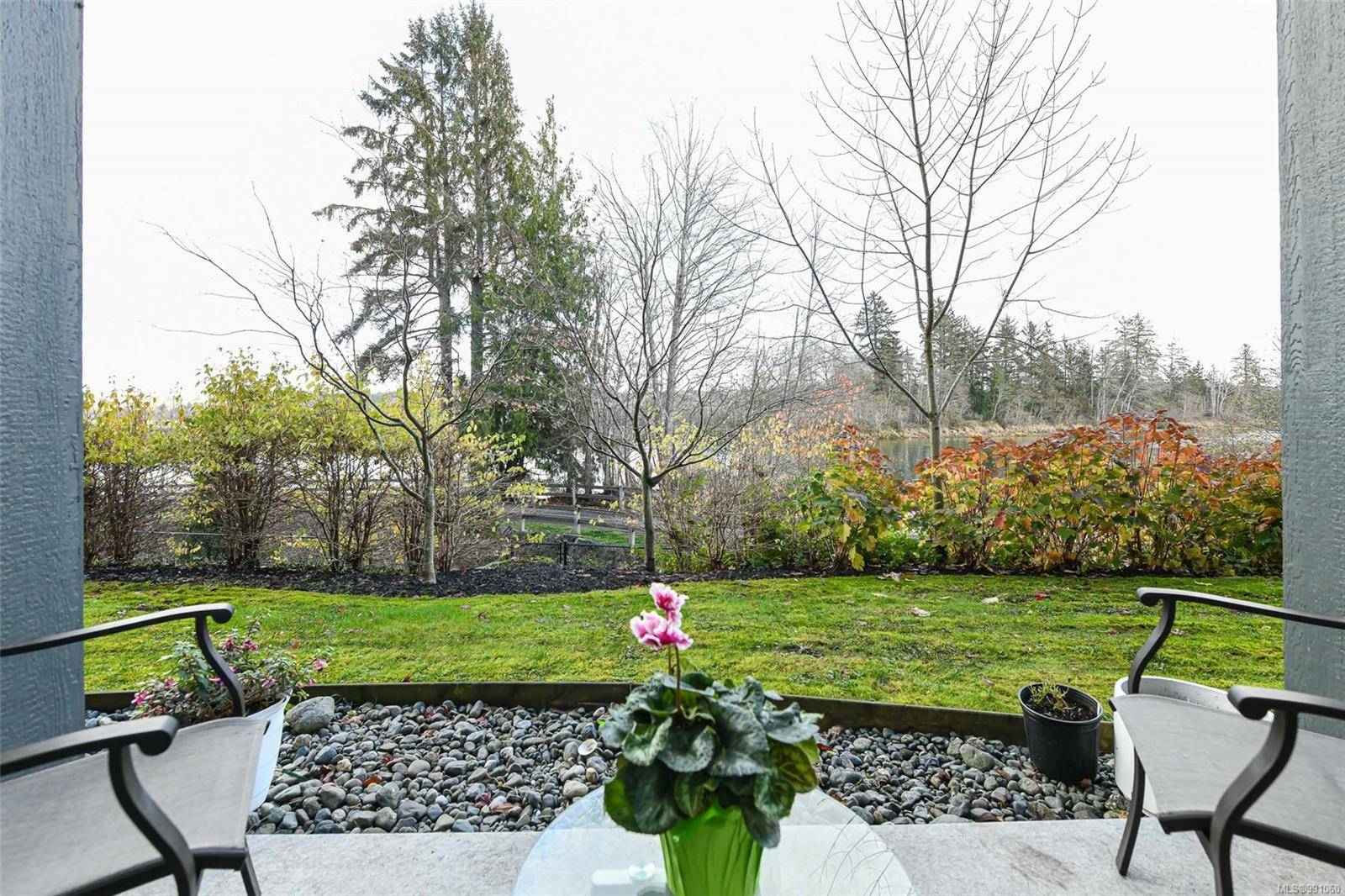 Courtenay, BC V9N 0E5,1944 Riverside Lane #108