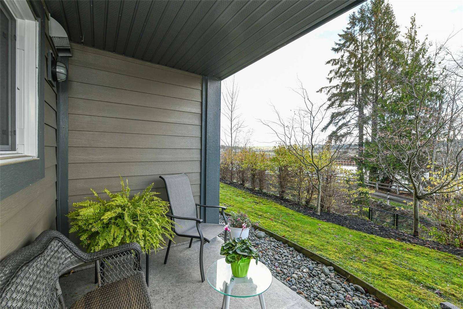 Courtenay, BC V9N 0E5,1944 Riverside Lane #108