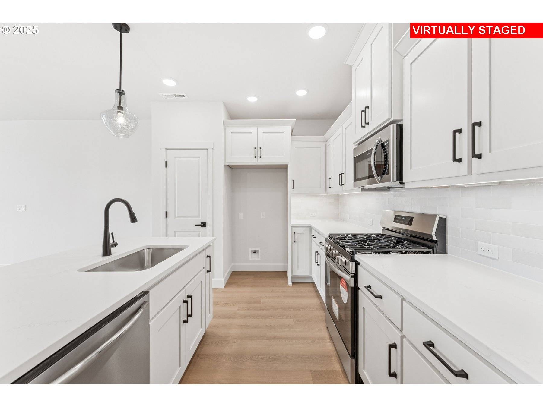 Hillsboro, OR 97123,8644 SE Crescent DR