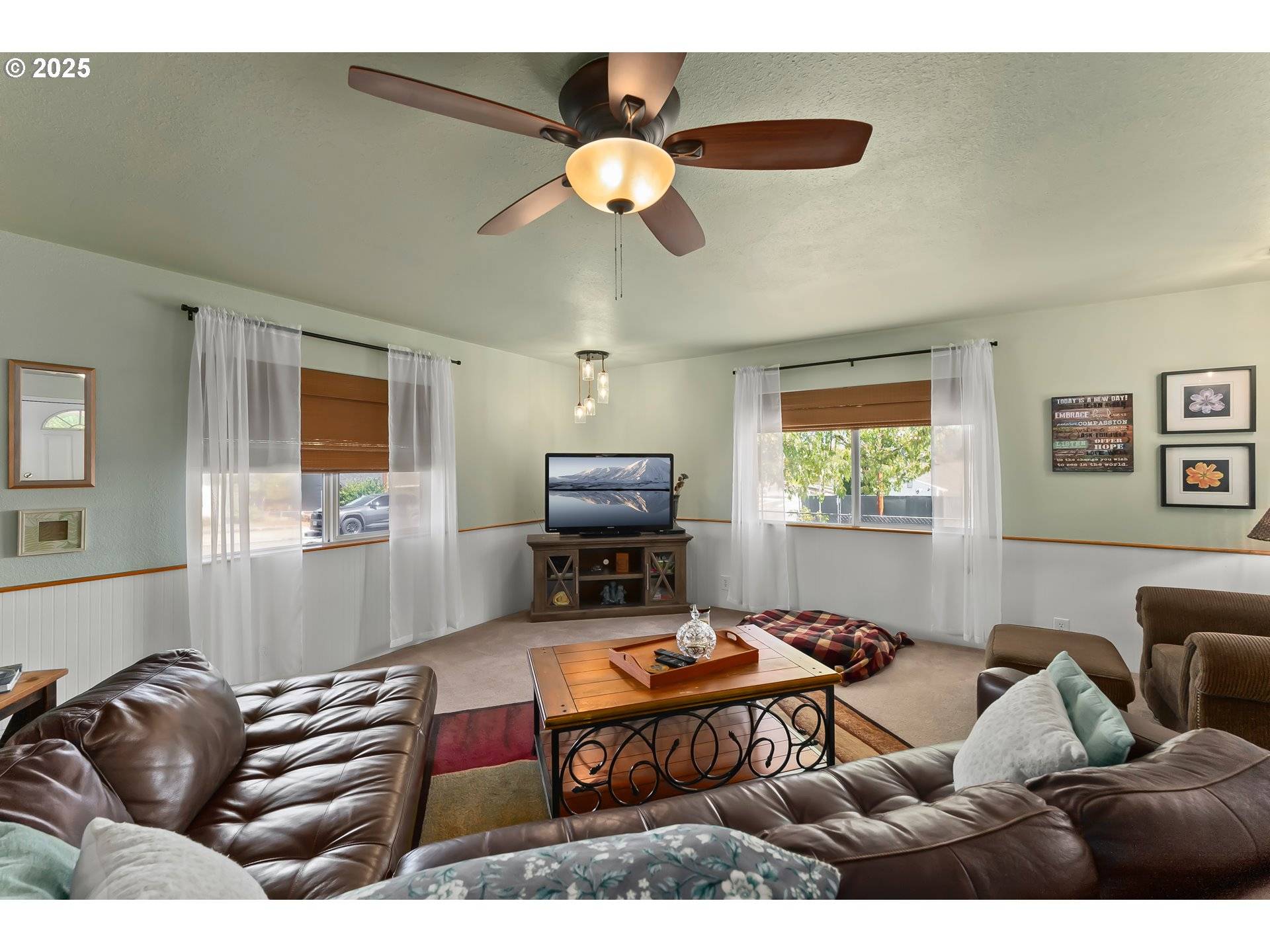 Roseburg, OR 97471,2104 NW CALKINS AVE