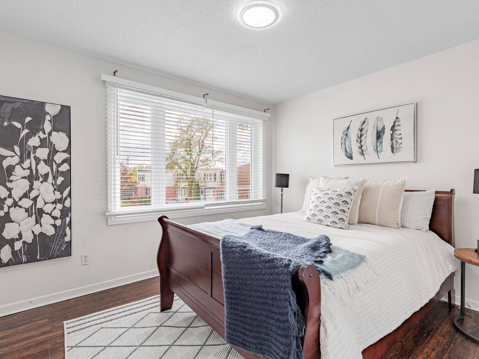 Toronto E04, ON M1K 2C5,740 Kennedy RD #8