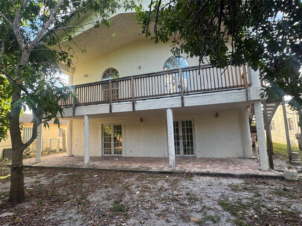 Deerfield Beach, FL 33441,472 NW 2nd Ter #B