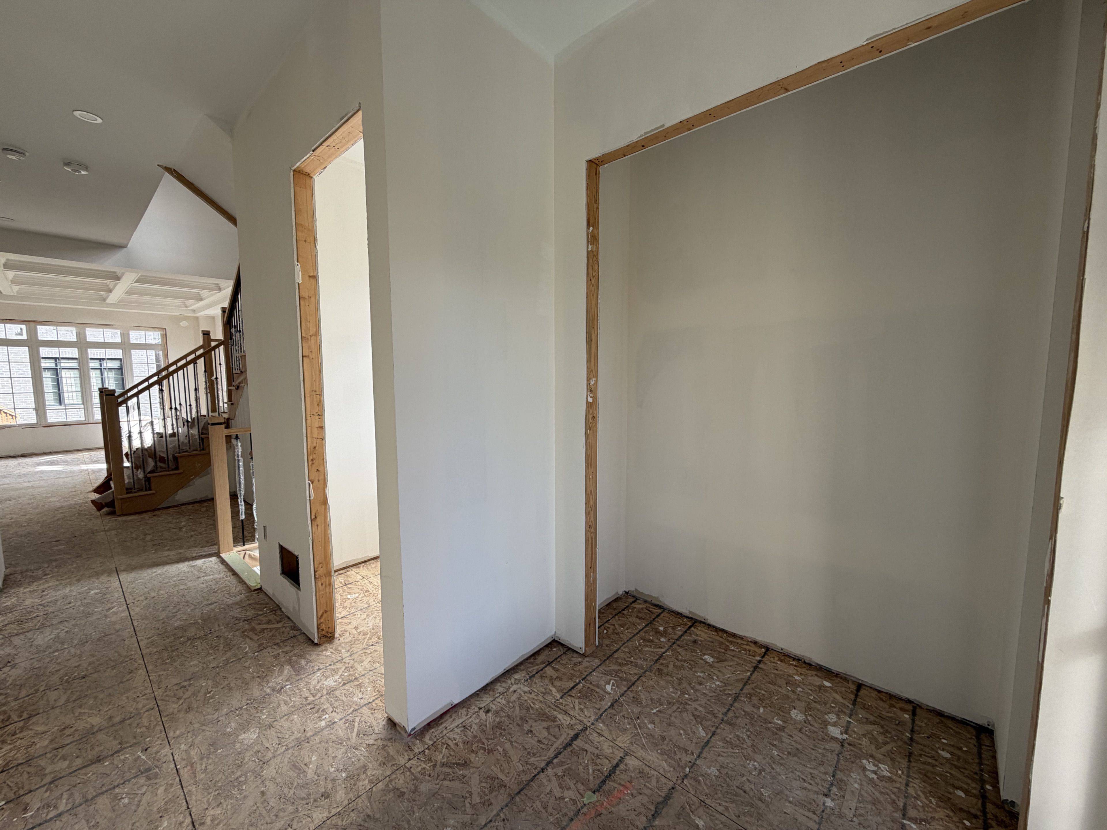 Springwater, ON L0L 1Y3,95 Calypso AVE