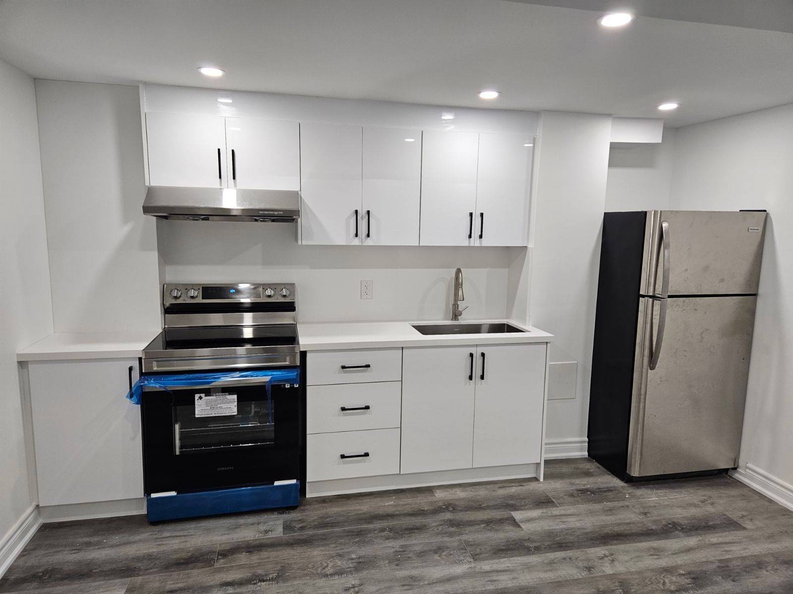 Mississauga, ON L5V 1C1,1137 Ewing CRES