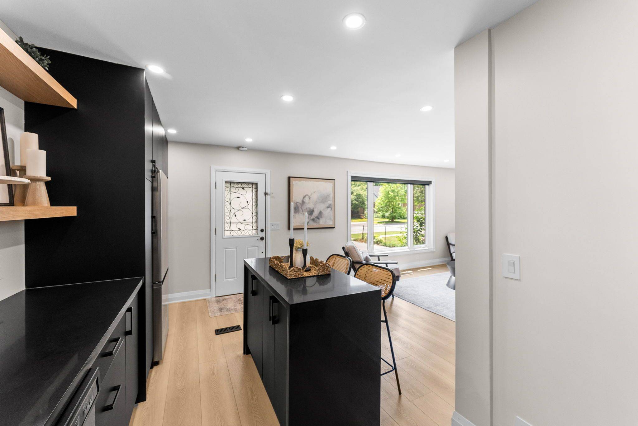 Toronto W10, ON M9W 1S9,96 Allenby AVE #Main