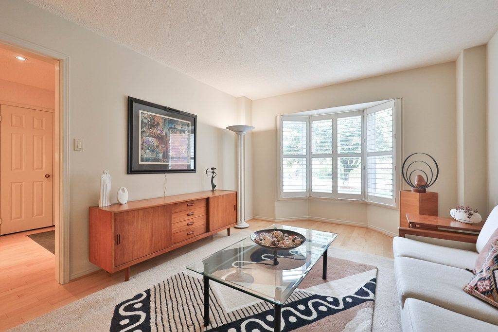 Mississauga, ON L5K 2M4,1995 Pitagora CT