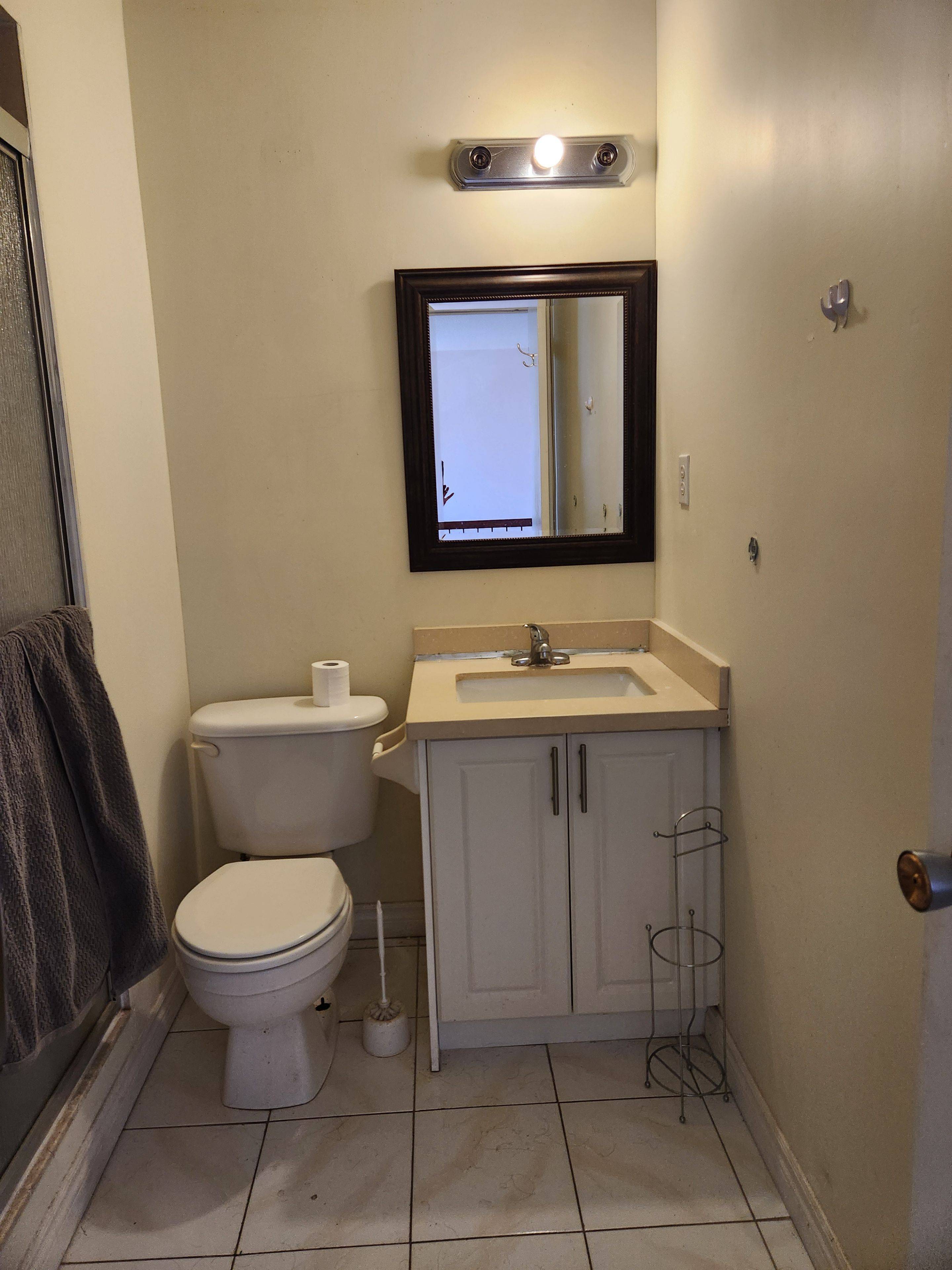 Mississauga, ON L5L 2M1,4253 Trellis CRES #Upper