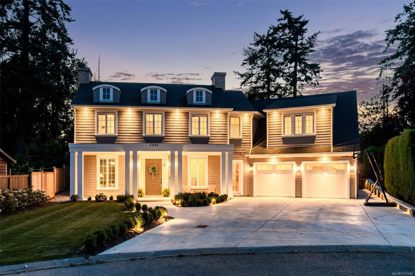 Saanich, BC V8N 4N4,3950 Sequoia Pl