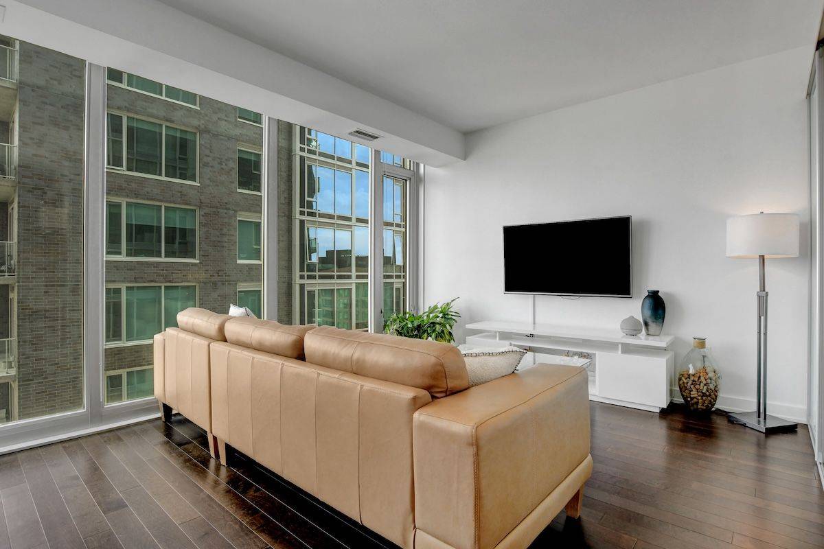 Dows Lake - Civic Hospital And Area, ON K1S 5V3,111 Champagne AVE S #1410