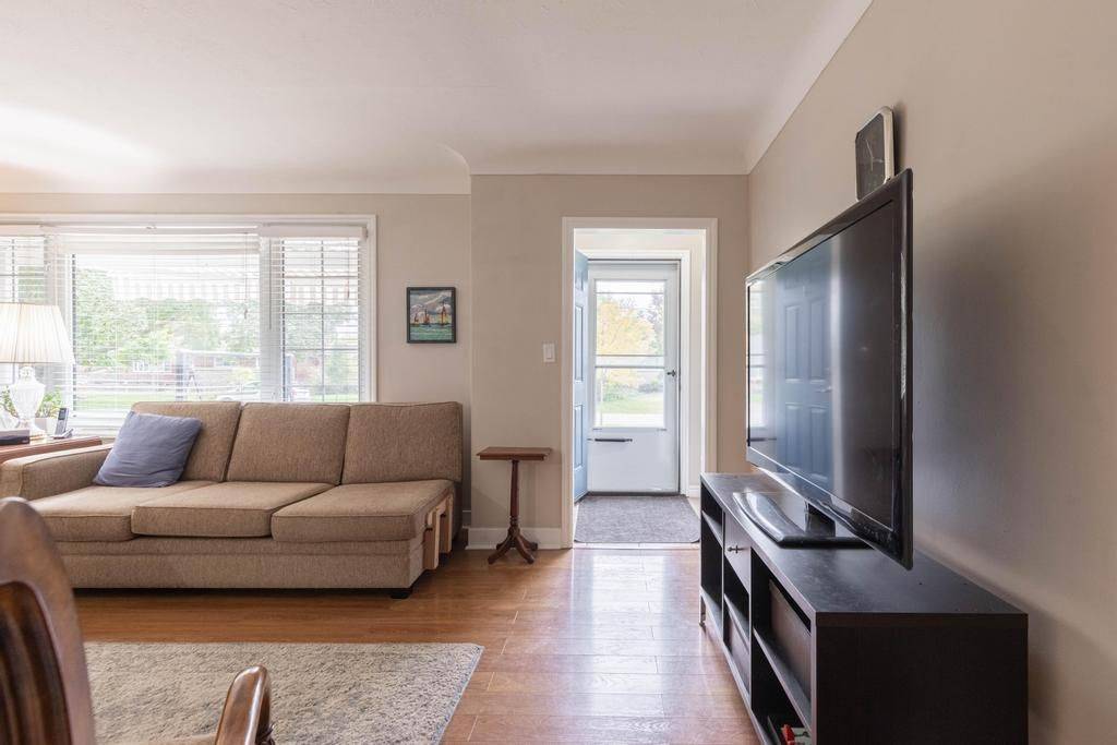 St. Catharines, ON L2M 4L7,96 Royal Manor DR