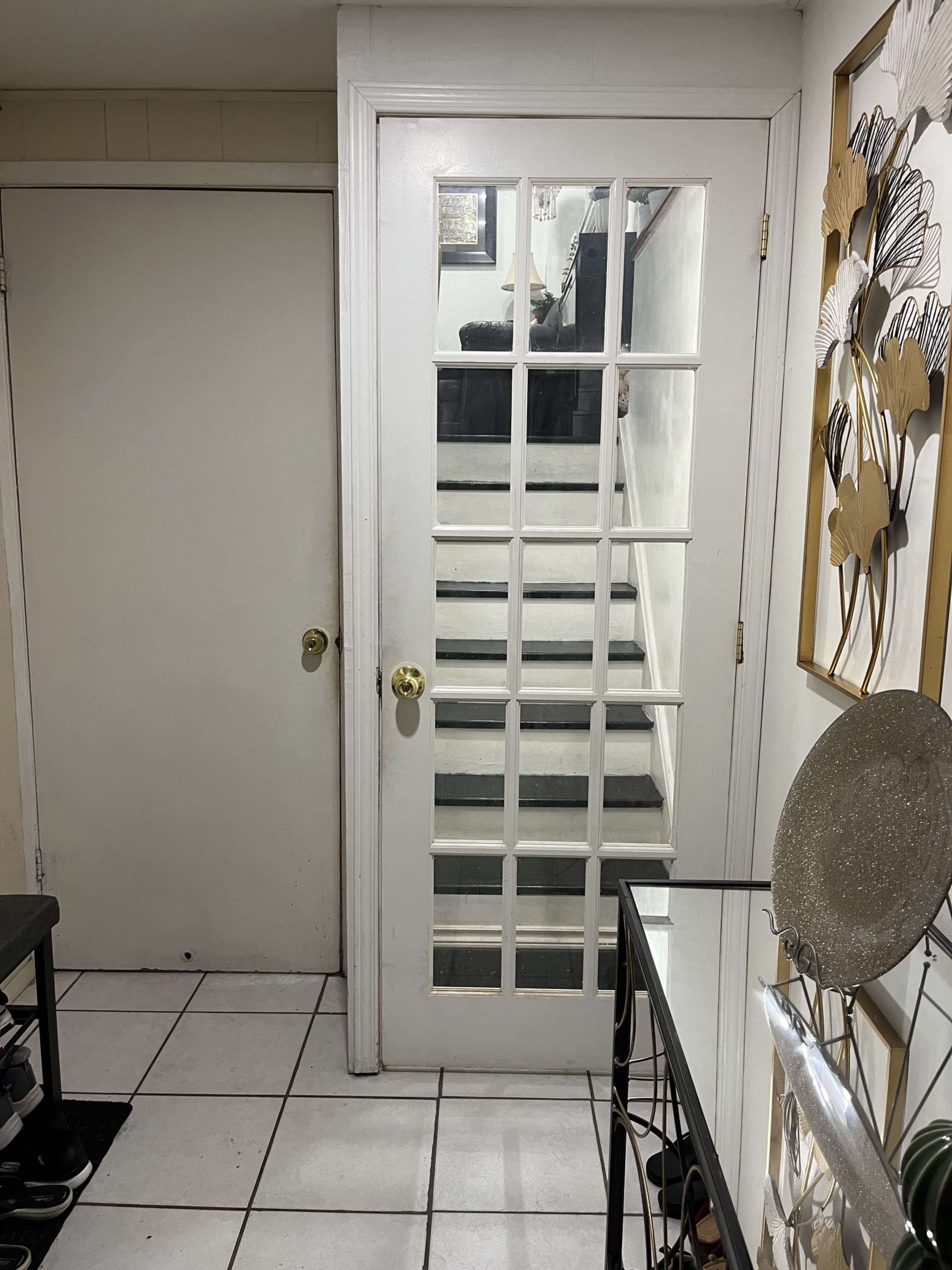 Toronto W10, ON M9V 3K8,452 Silverstone DR #46