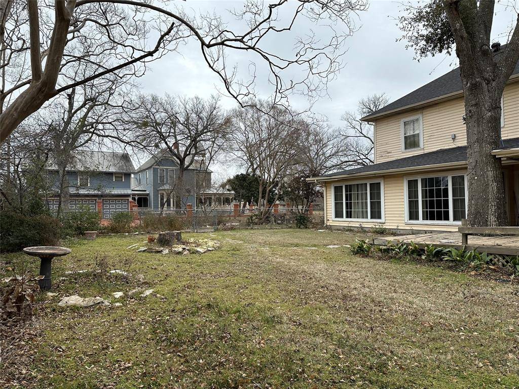 Mexia, TX 76667,509 E Main Street