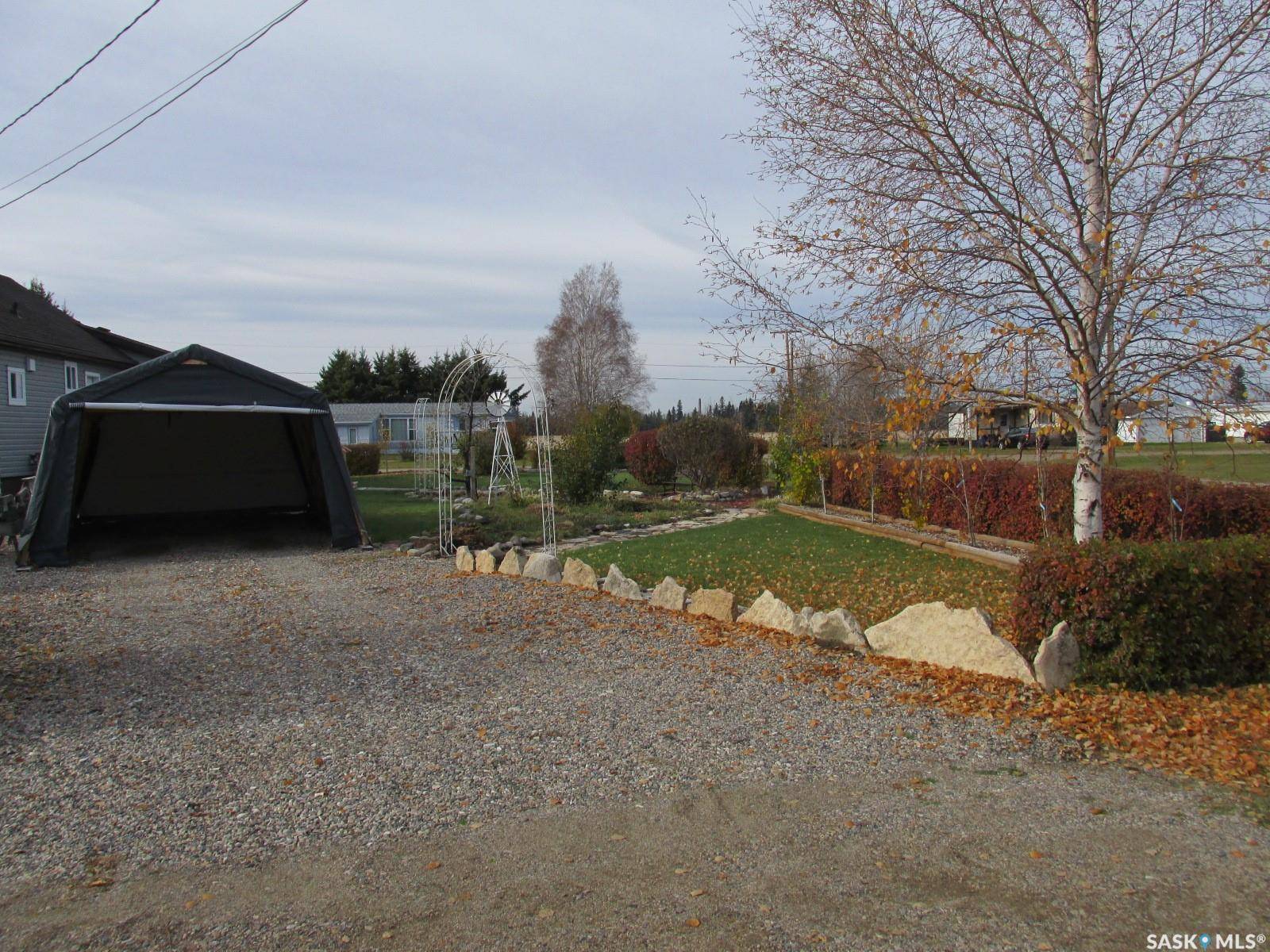 White Fox, SK S0J 3B0,302 Rustad AVENUE