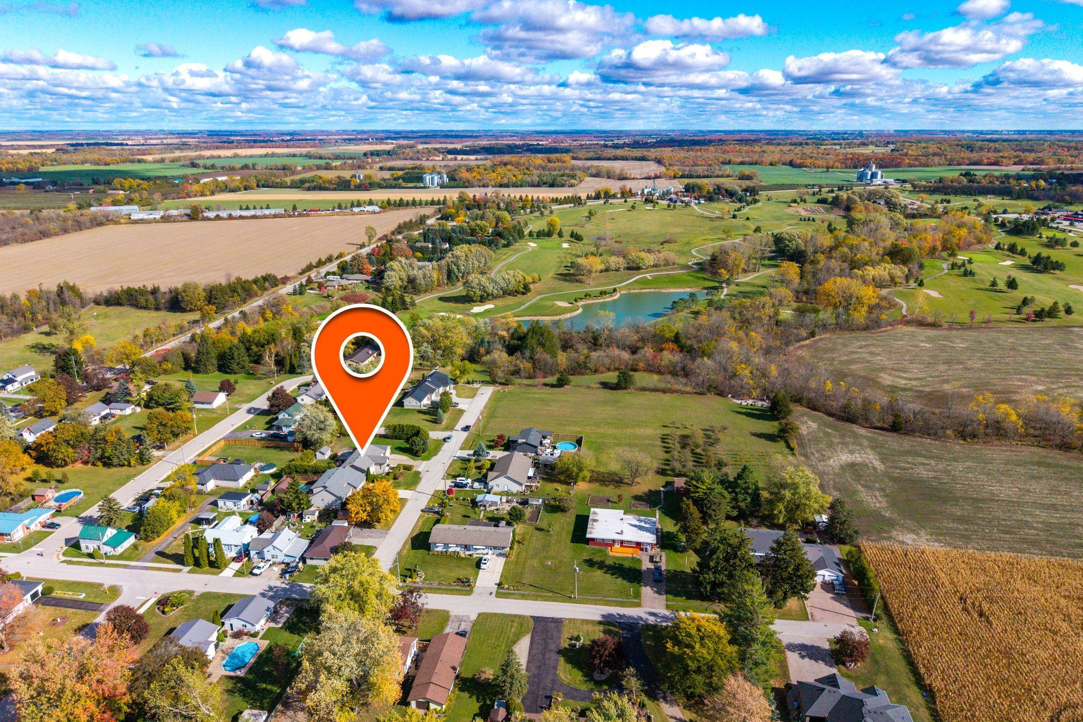 Lambton Shores, ON N0M 2N0,212 Golfview ST