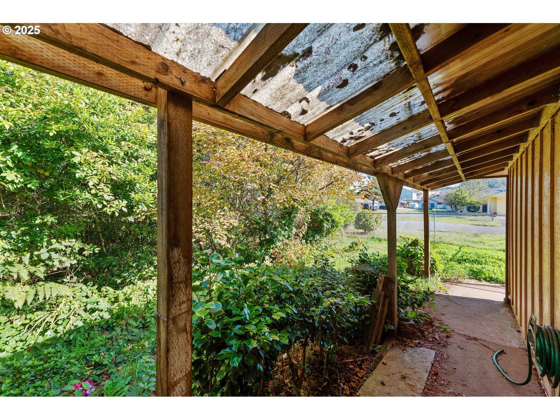 Coos Bay, OR 97420,1090 SANFORD ST