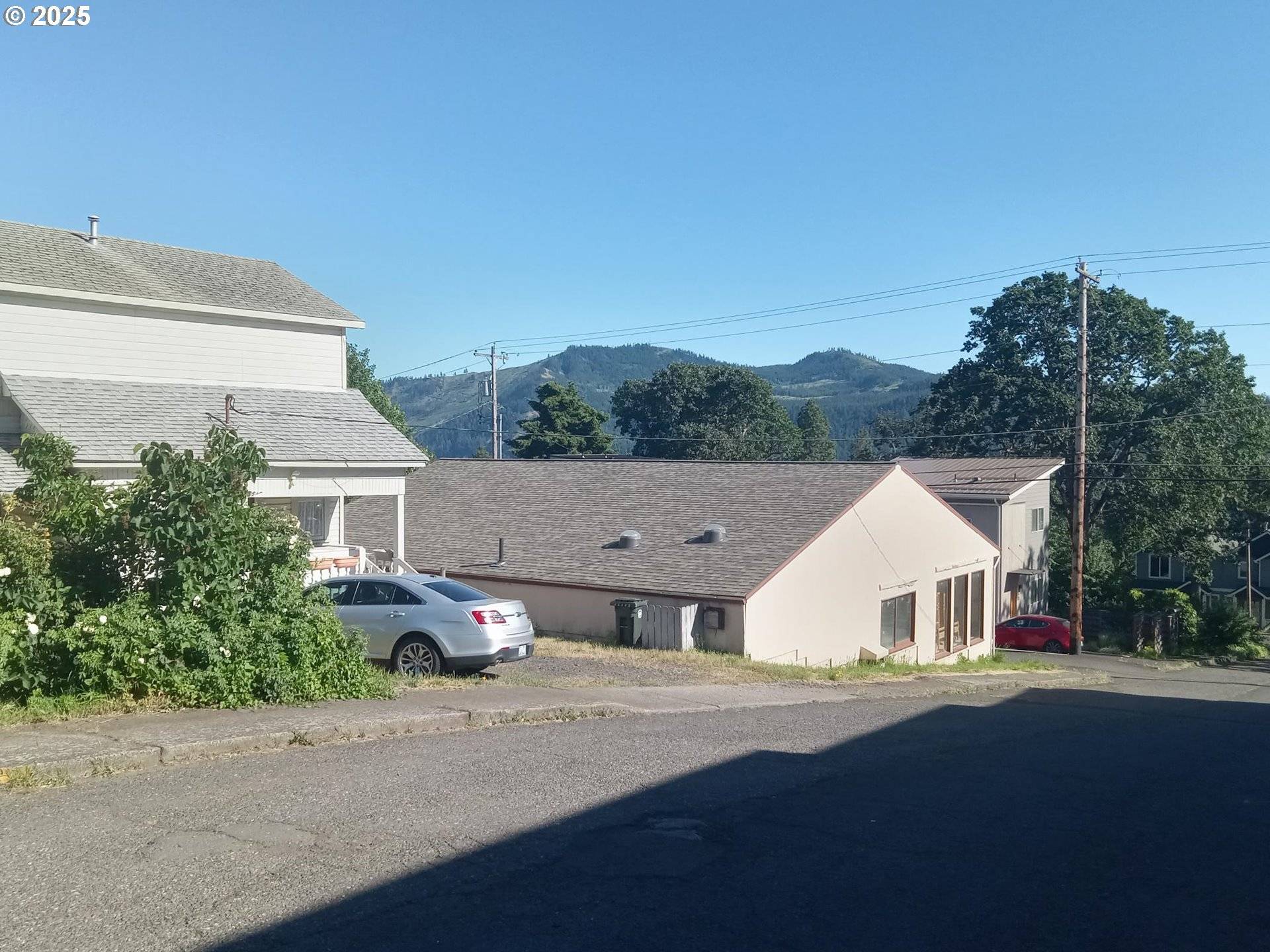 White Salmon, WA 98672,315 E JEWETT BLVD