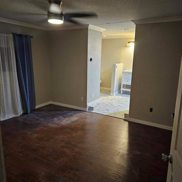 Dallas, TX 75232,5245 Clubview Drive