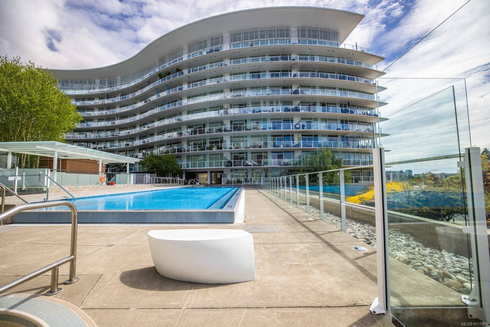 Victoria, BC V9A 0A3,68 Songhees Rd #119