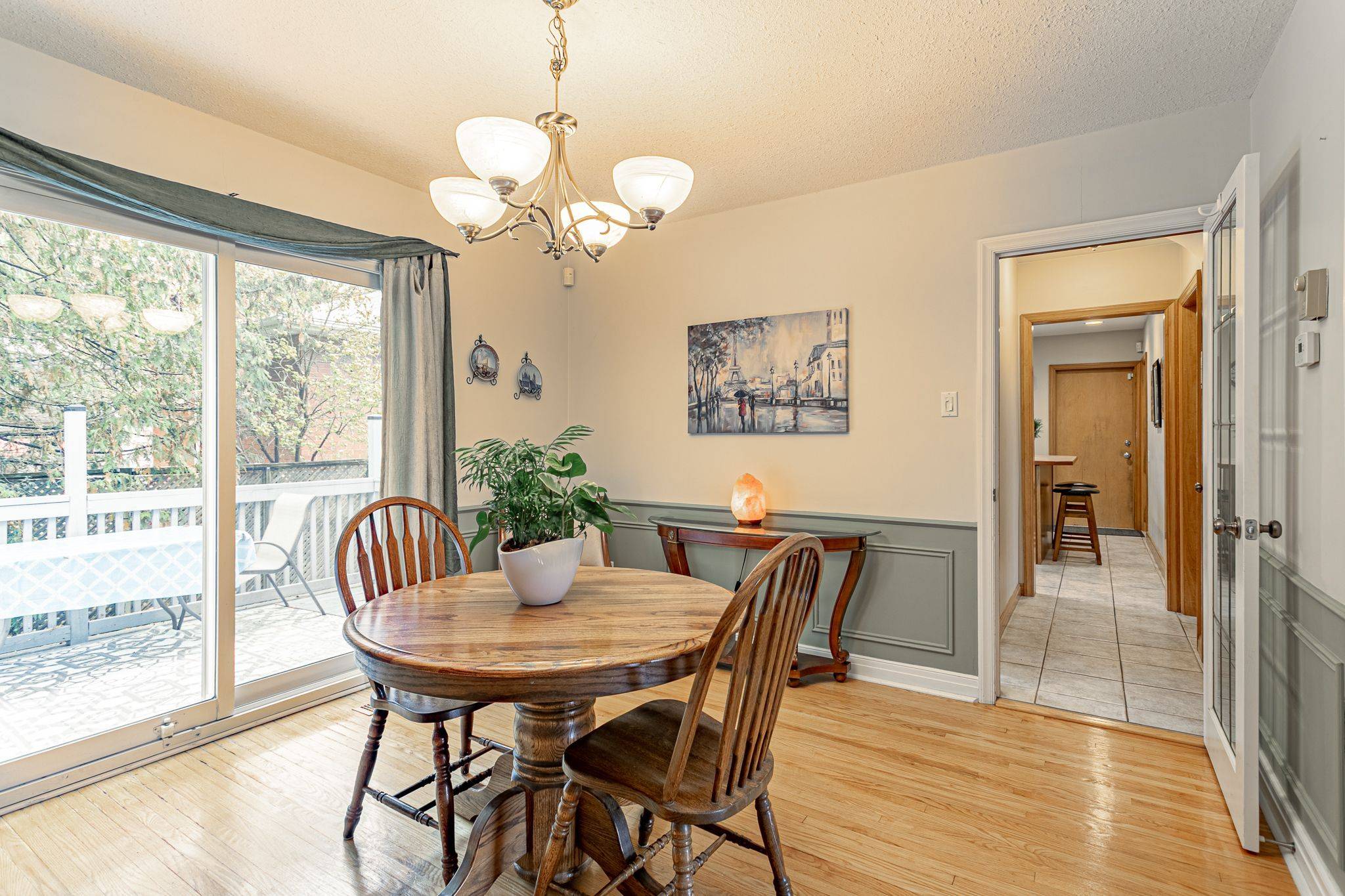 London South, ON N6J 3C9,836 Westbury CRES