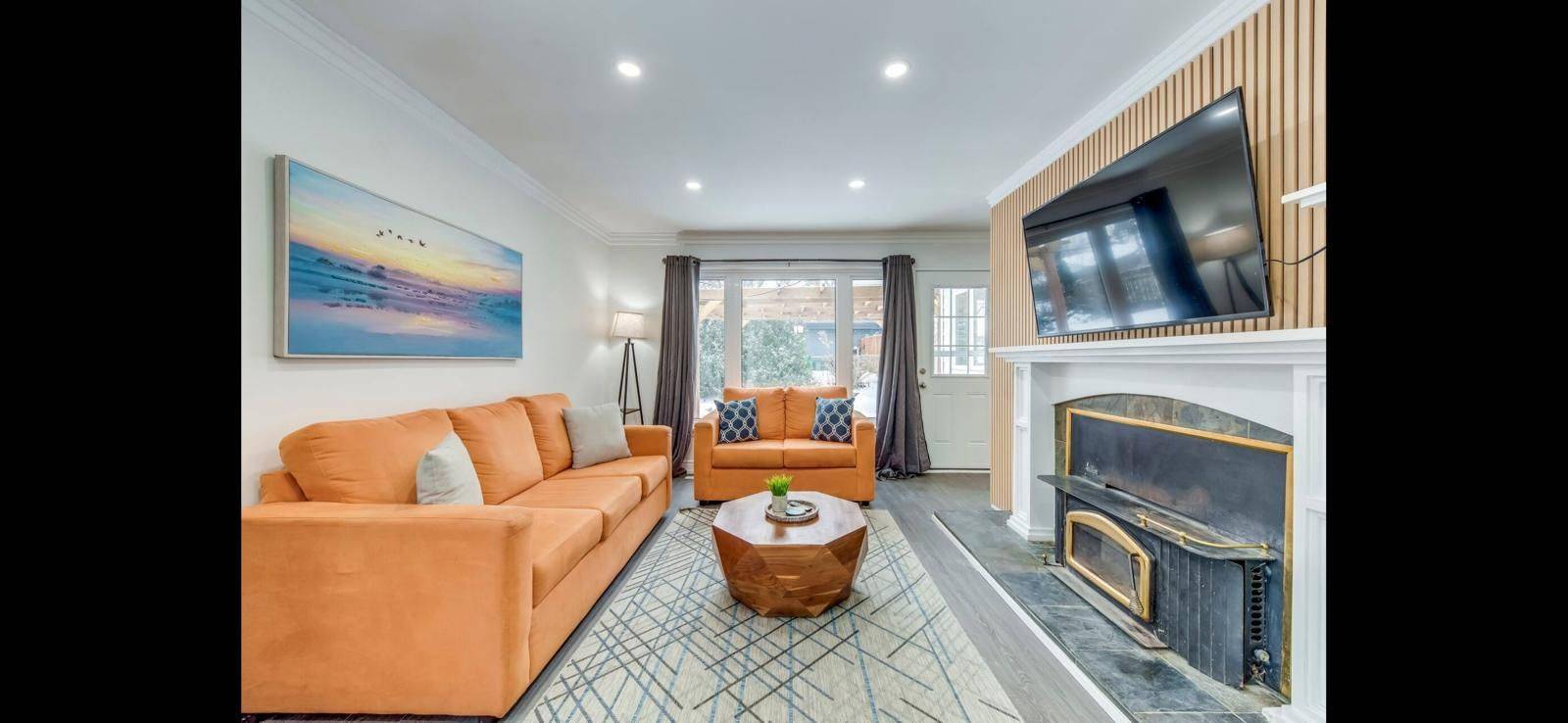 Mississauga, ON L5M 1B2,22 Sora DR W