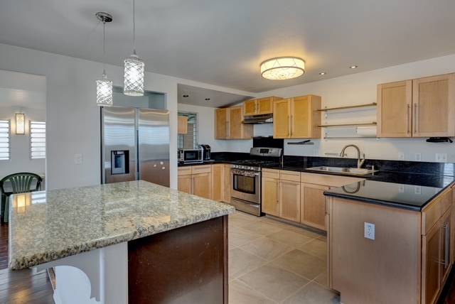 Hilo, HI 96720,470 HOOPUNI ST