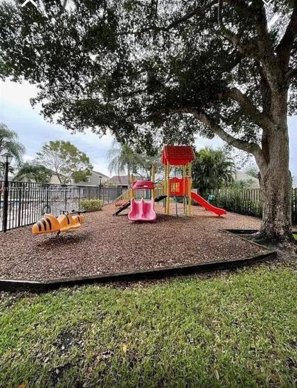 Sunrise, FL 33326,15805 W Waterside Cir #106