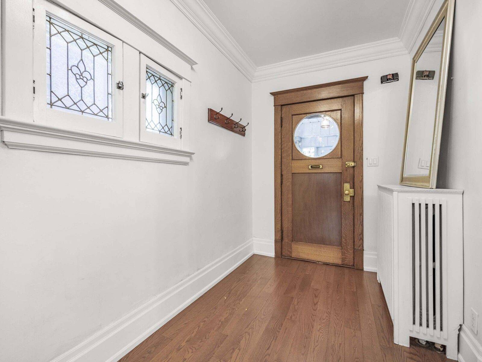 Toronto W01, ON M6R 1N6,127 Westminster AVE