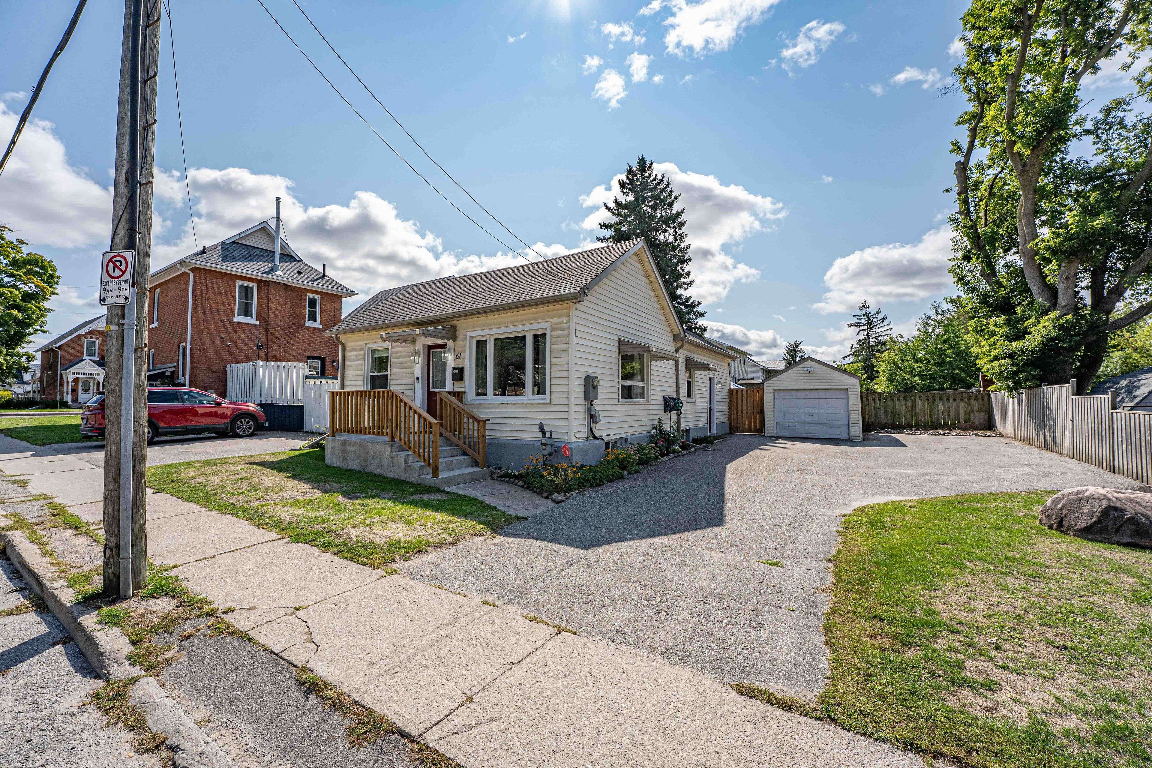 Barrie, ON L4N 2H8,61 Victoria ST