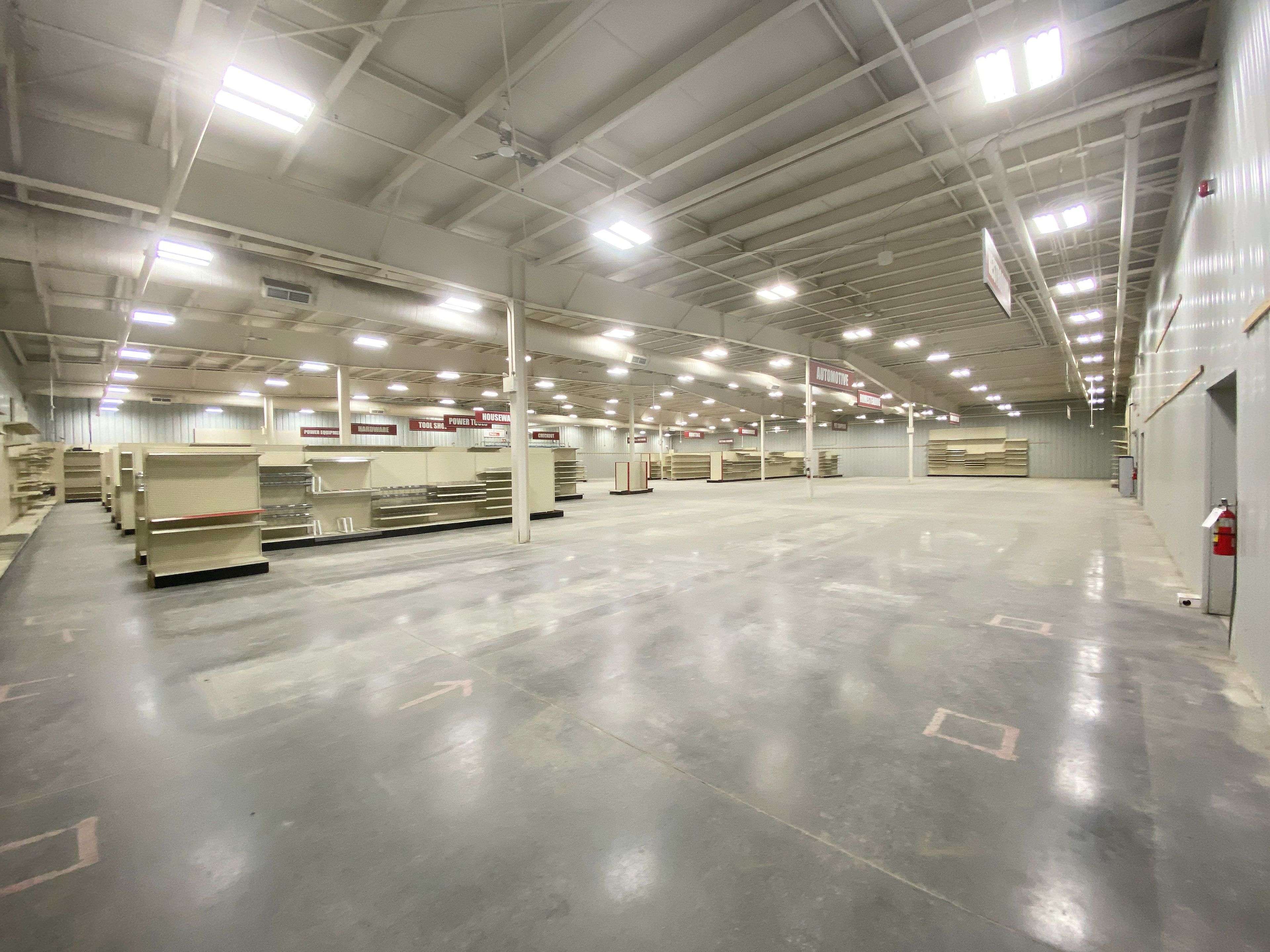 Smiths Falls, ON K7A 5B8,231 Lombard ST