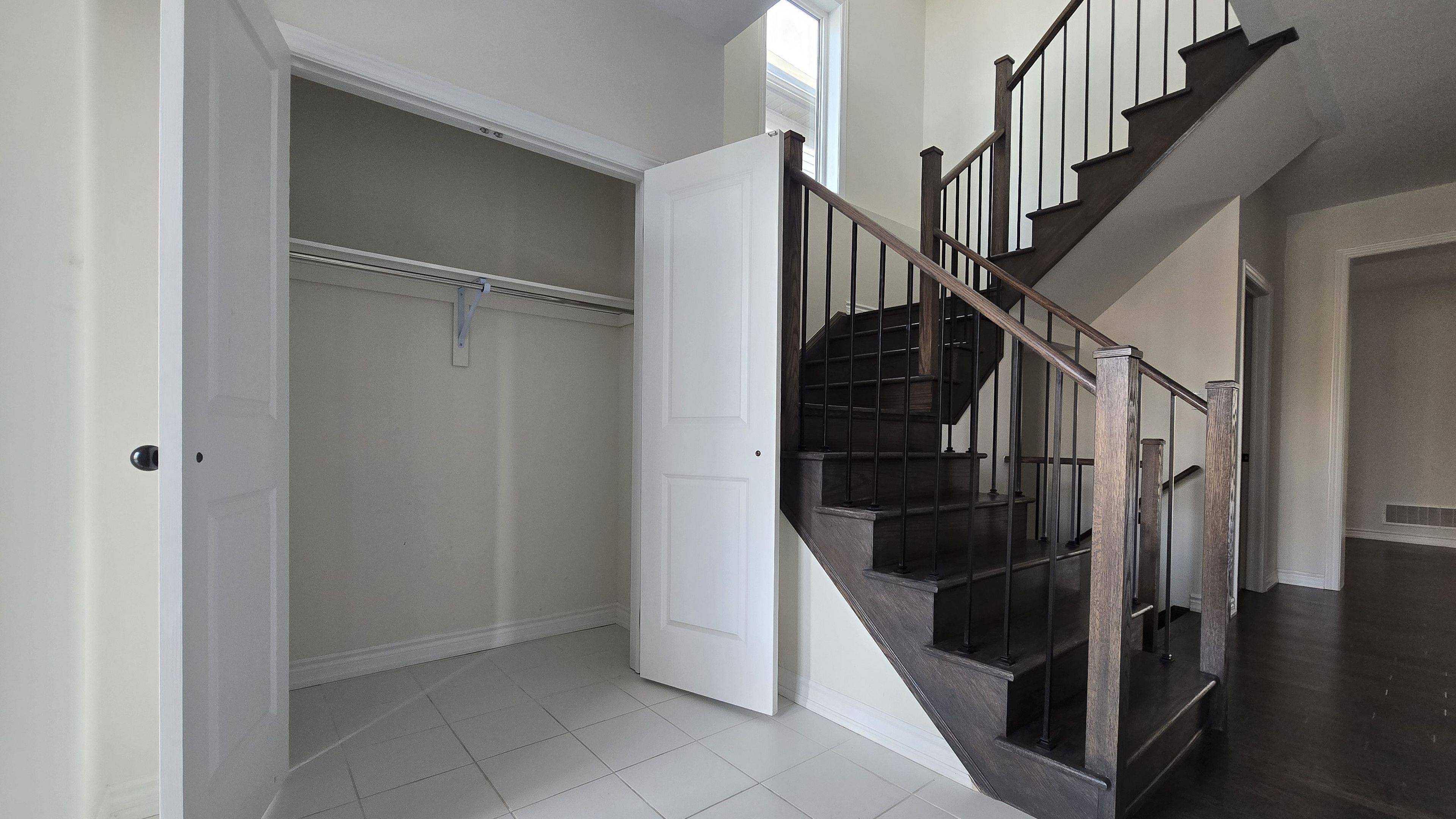 Kawartha Lakes, ON K9V 0P2,19 Hancock CRES