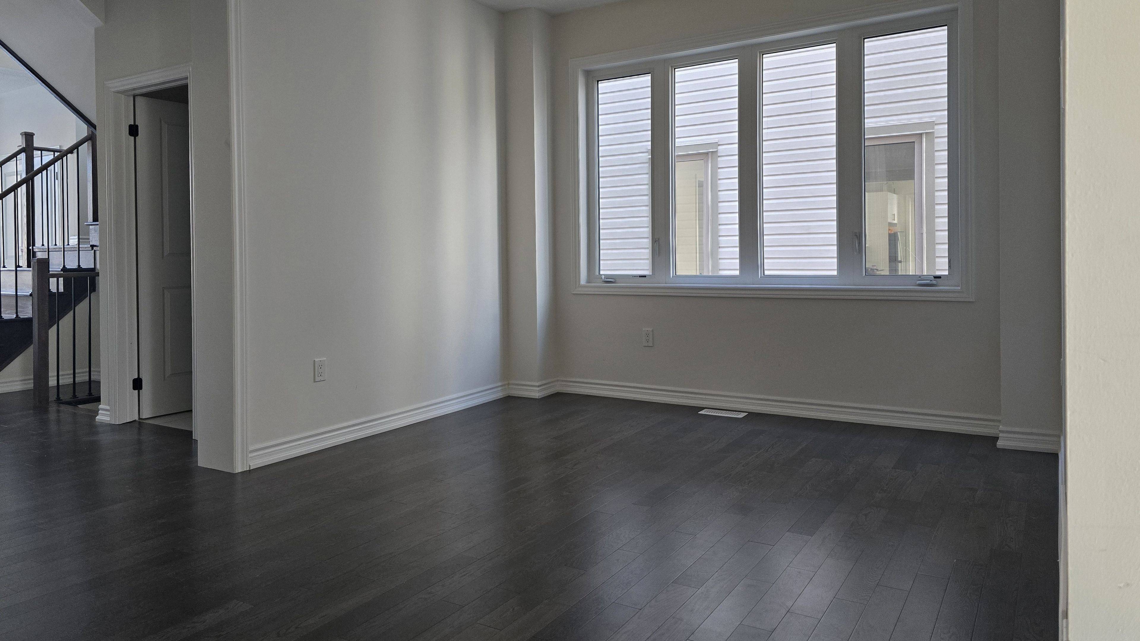 Kawartha Lakes, ON K9V 0P2,19 Hancock CRES