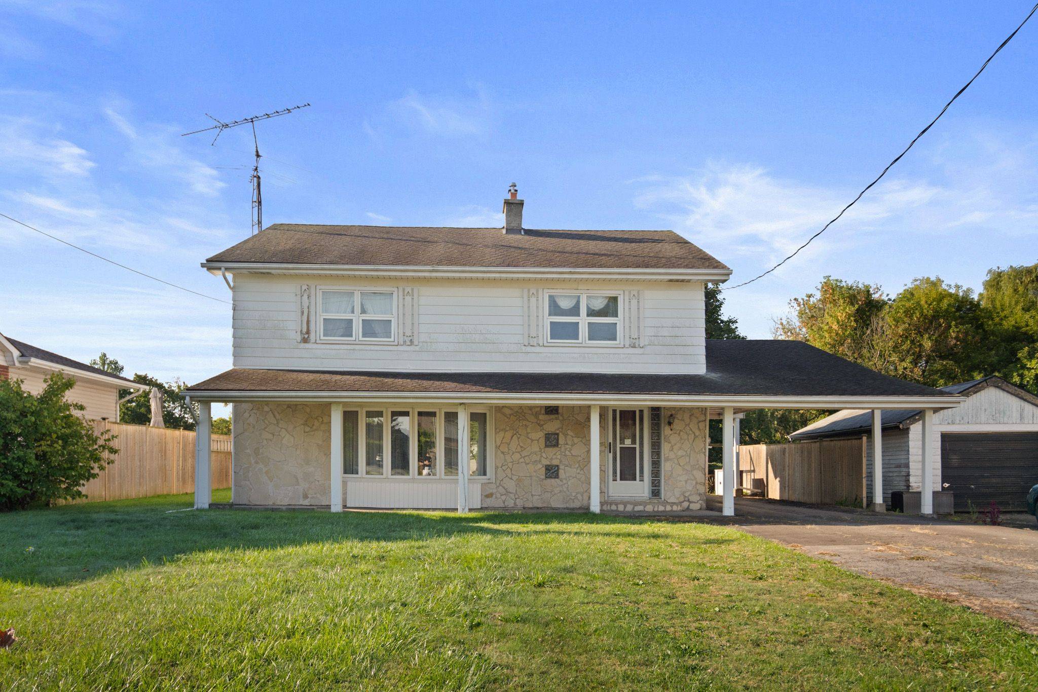 Niagara-on-the-lake, ON L0S 1J0,613 Queenston RD