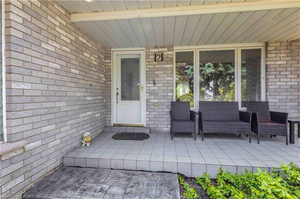 Hamilton, ON L9B 2G6,2 ROBESPIERRE CT