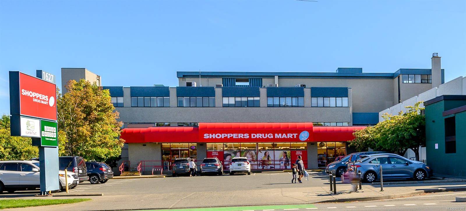 Victoria, BC V8R 1H8,1627 Fort St #222