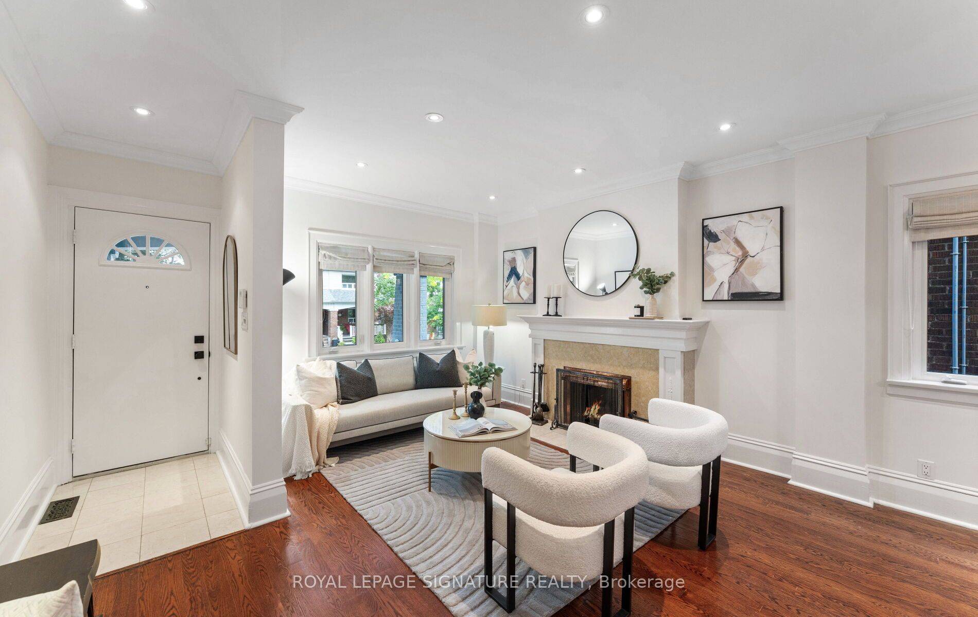 Toronto C03, ON M5P 1E9,45 Hillsdale AVE W