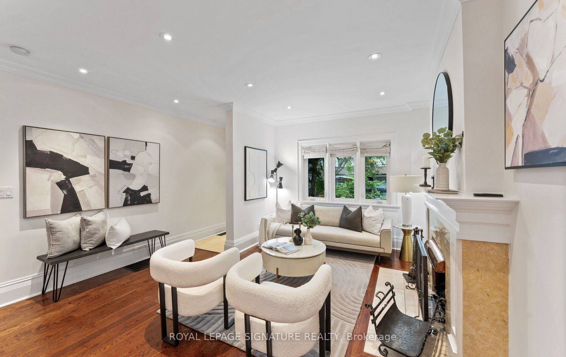 Toronto C03, ON M5P 1E9,45 Hillsdale AVE W