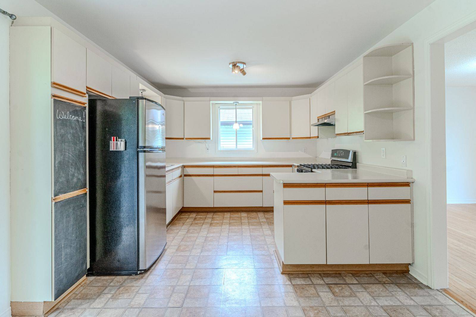 Wasaga Beach, ON L9Z 1G3,26 Innisbrook DR