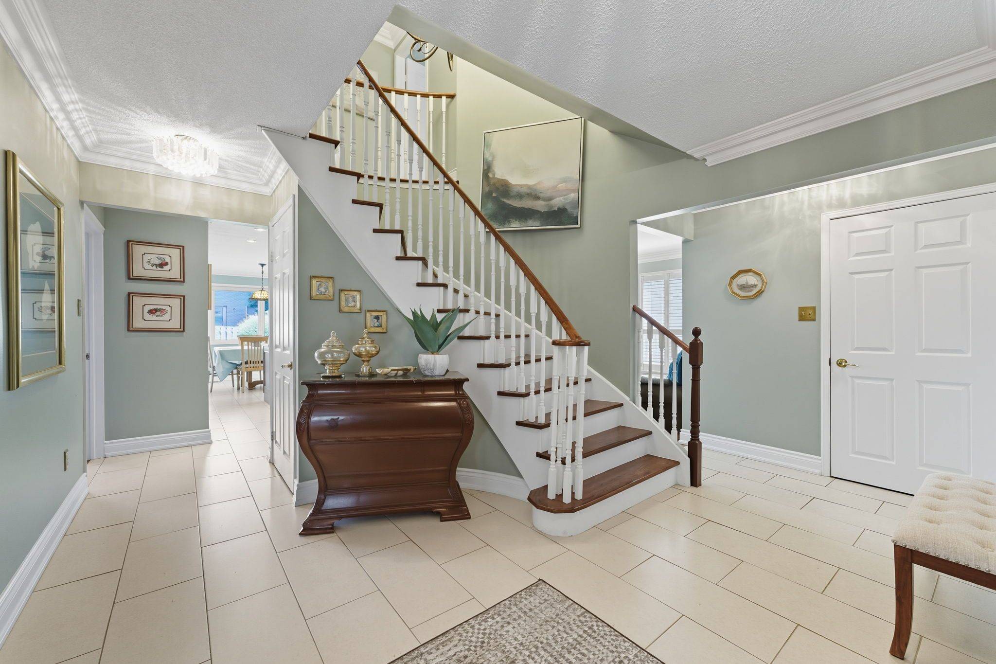 Mississauga, ON L5N 4W8,3043 Vanderbilt RD