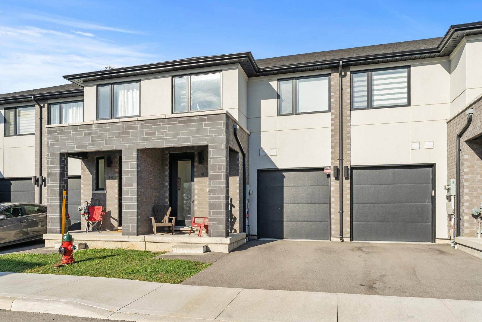 Hamilton, ON L8K 5S8,166 MOUNT ALBION RD #15