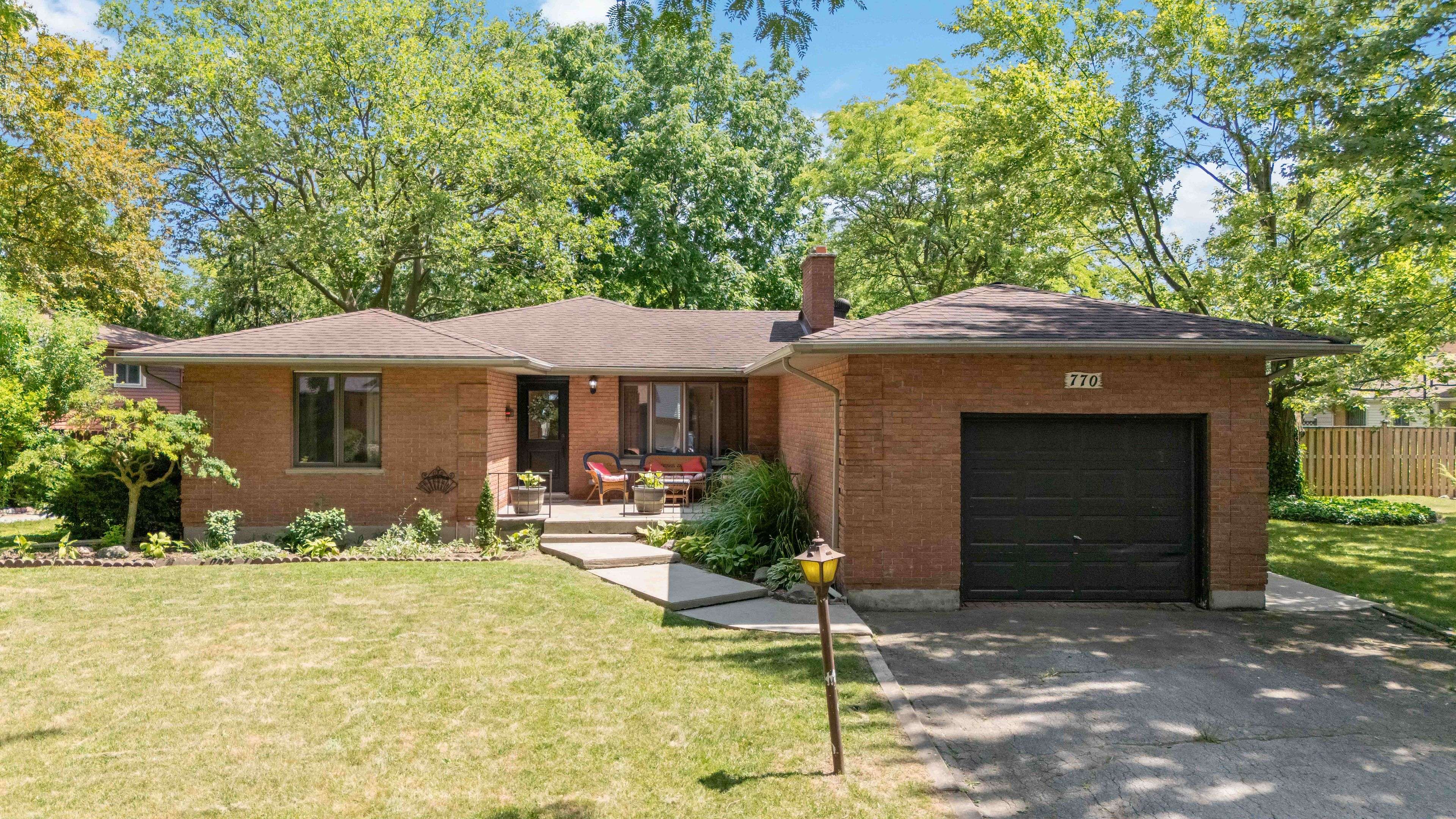 London South, ON N6J 2Y7,770 Galloway CRES