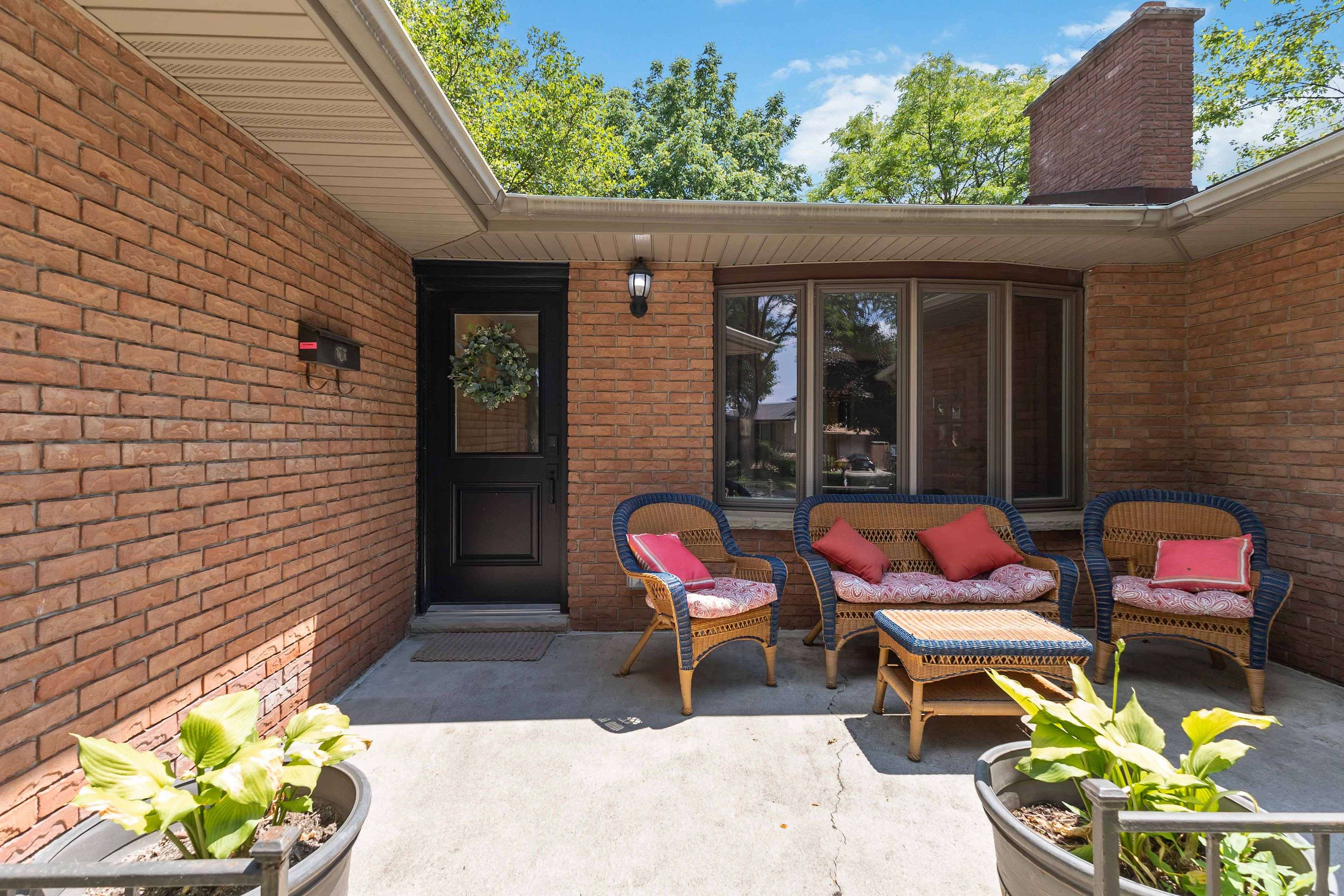 London South, ON N6J 2Y7,770 Galloway CRES